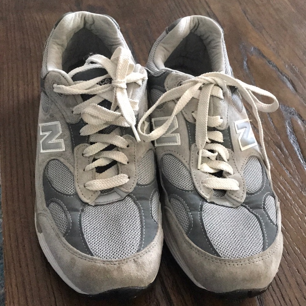 Men’s new balance shoes